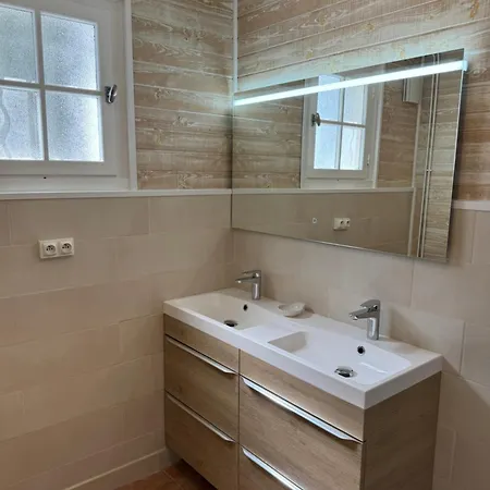 Oasis De Serenite Avec Piscine Ferienhaus