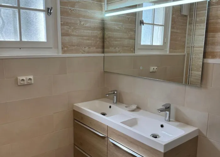 Oasis De Serenite Avec Piscine Holiday home