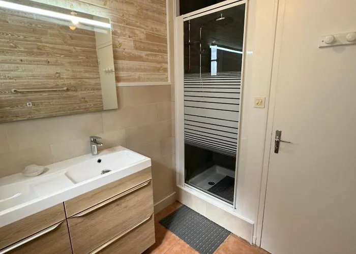 Oasis De Serenite Avec Piscine Holiday home